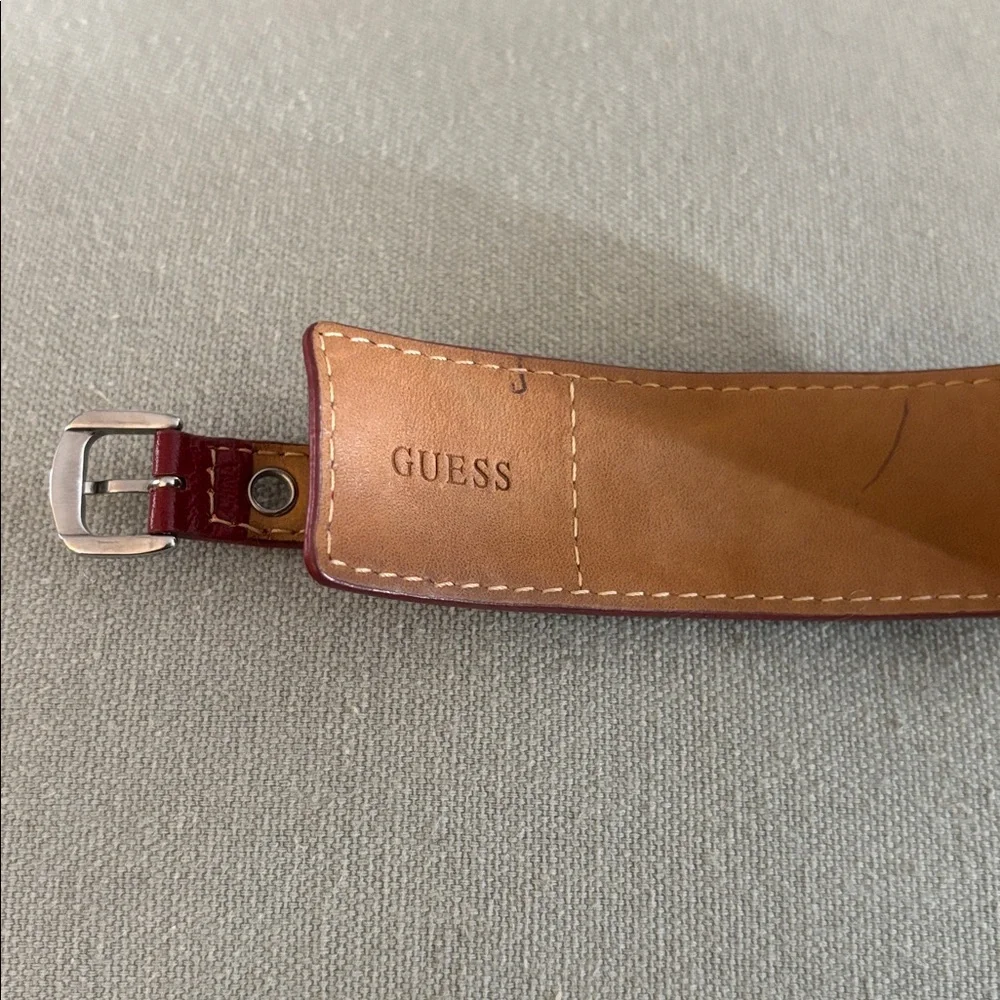 GUESS Watch - Picture 3 of 7